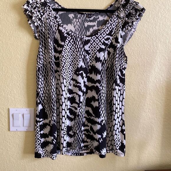 No Brand Tops - Pretty Black and Cream Print Blouse , Size 2X